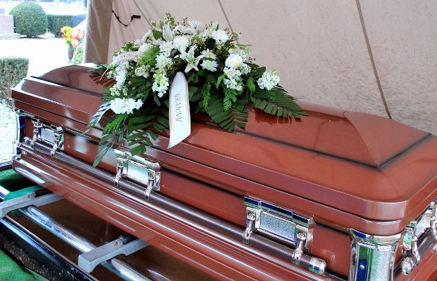 How Long Is Too Long To Send a Funeral Acknowledgment?
