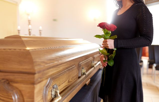 Is It Okay To Arrive Early to a Funeral?