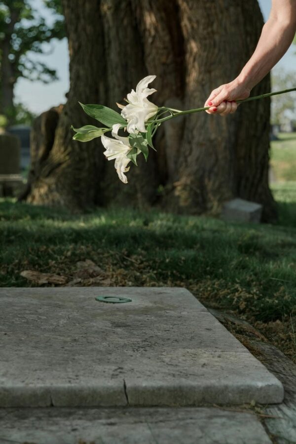 Religious Funeral Services: Traditions and Customs Across Faiths